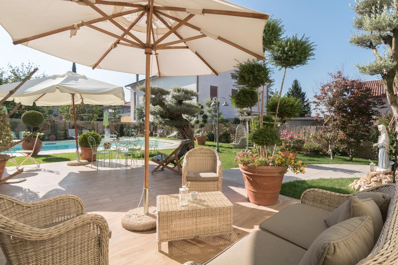 Hostal Il Giardino Degli Angeli Asís Exterior foto